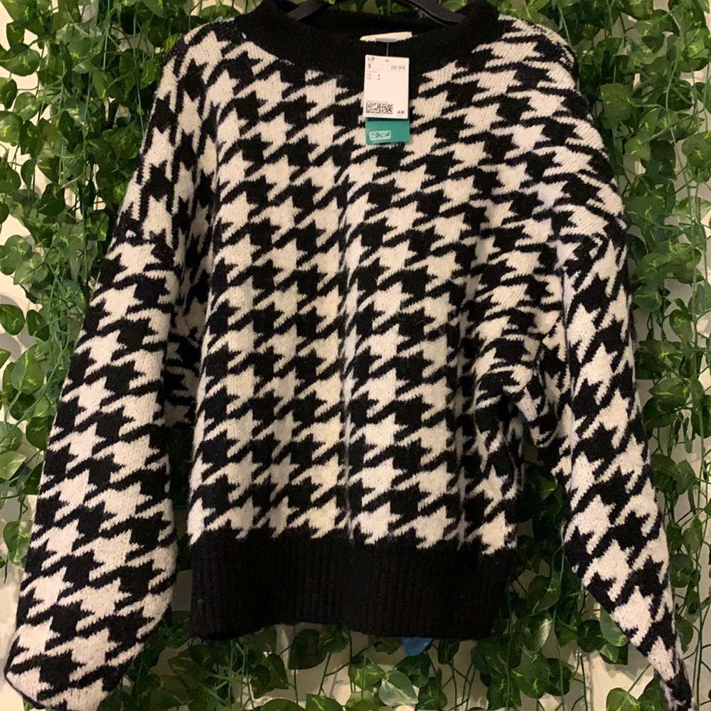 Knit Houndstooth Sweater